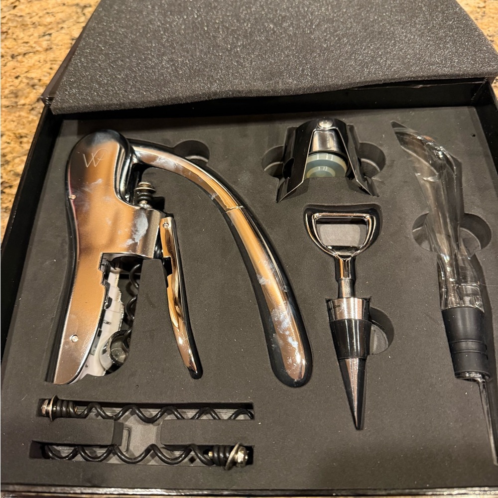 Oscars gift set Wolfgang Puck Elegant Silver Wine Opener bar set